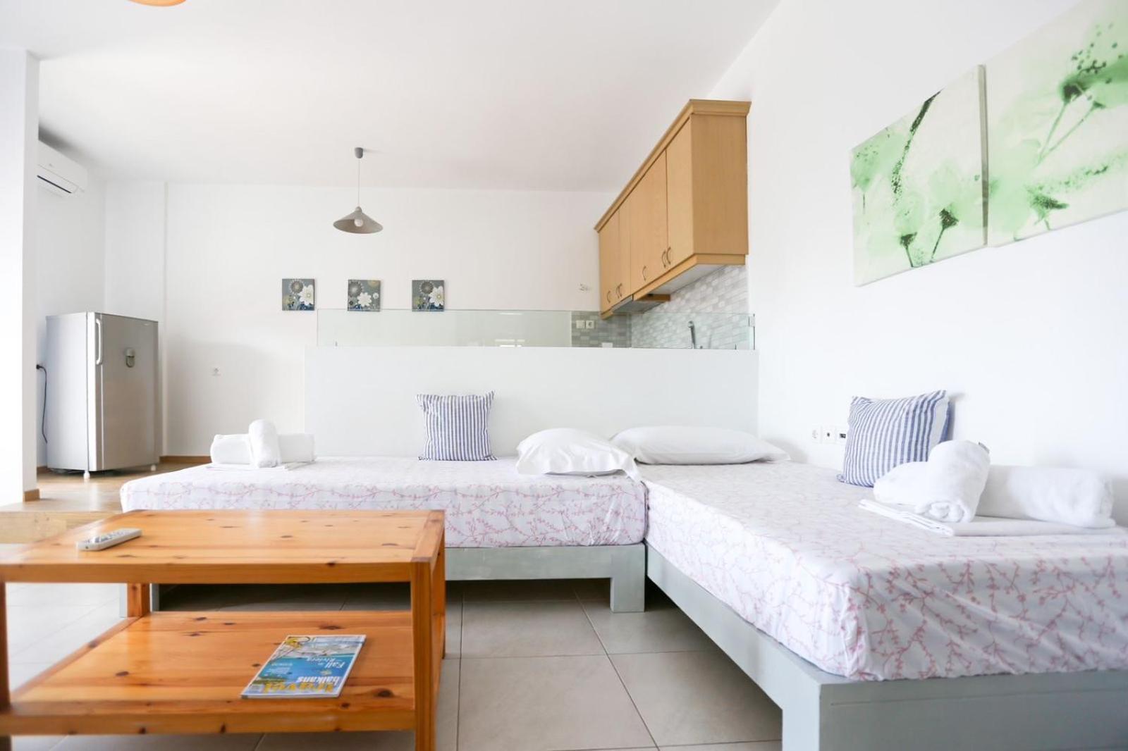 Apartments Piazza Himare Bagian luar foto